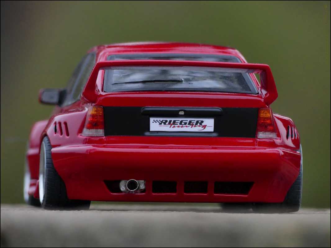 1:18 Opel Kadett E GS 16V Rieger GTO Breitbau + Vitrine = RAR